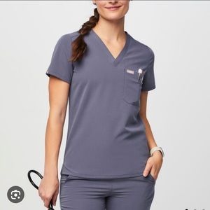 Figs Catarina one pocket scrub top in space navy